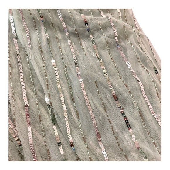 MAC DUGGAL Sequined One Shoulder Flutter Sleeve A Line Gown in Pistachio NWT - Picture 7 of 9